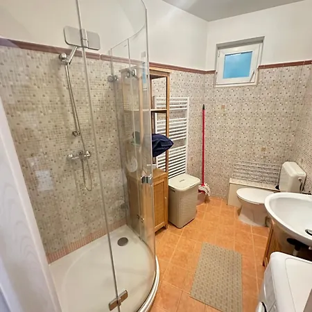 Colton Oasis Apartament *